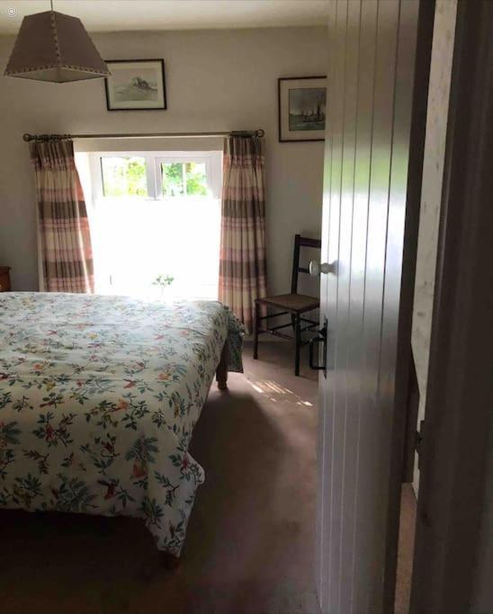 Lovely Cornish Cottage In Small Village Setting 세인트 힐러리 외부 사진